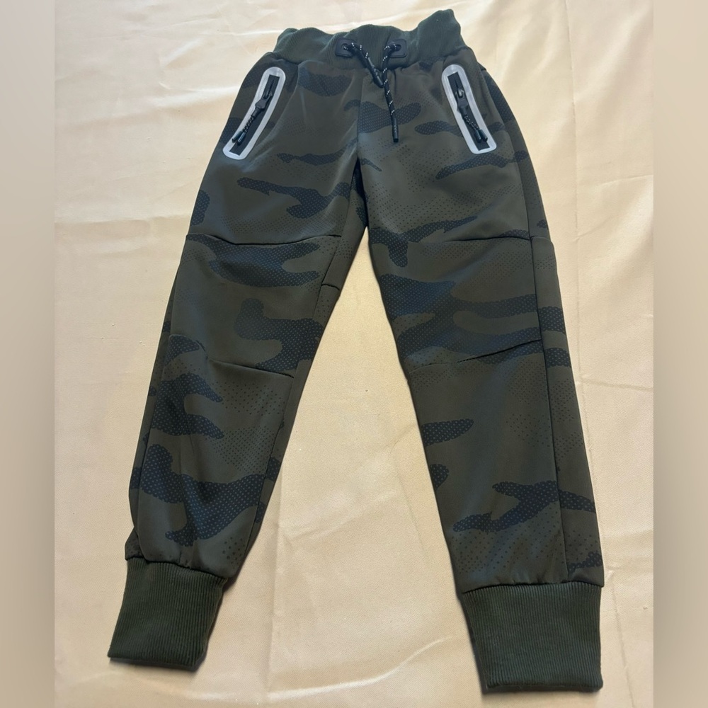 Green Camo Relaxed Fit Joggers‎ with Elastic Cuffs
